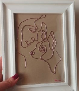 L'amico fedele — quadro filo di alluminio rosa tecnica one line regalo amante animali Karart